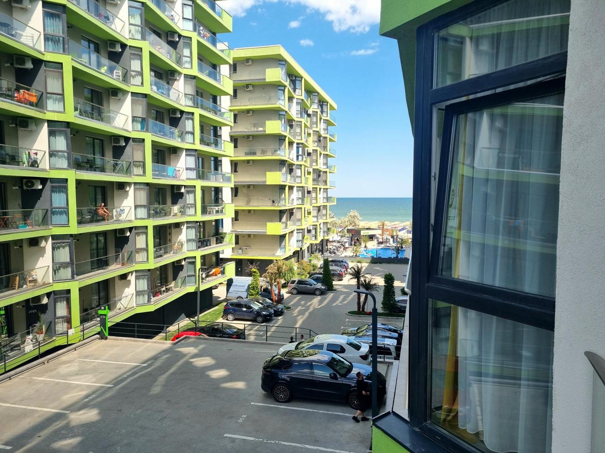 Aquamarine - Pool & Spa Beach Resort Năvodari Екстериор снимка