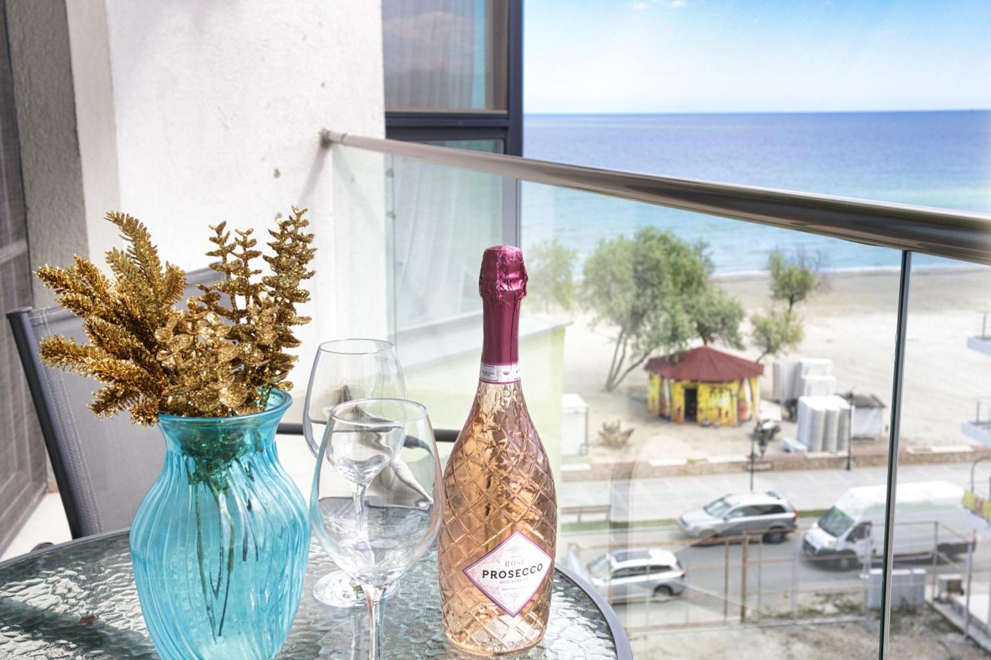 Aquamarine - Pool & Spa Beach Resort Năvodari Екстериор снимка